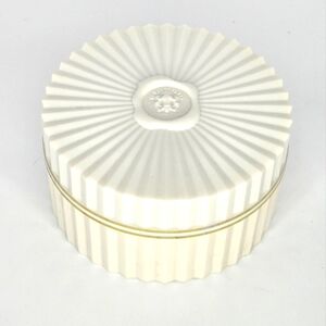 Collectible Giorgio Beverly Hills Extraordinary Powder‎ VTG very little powder